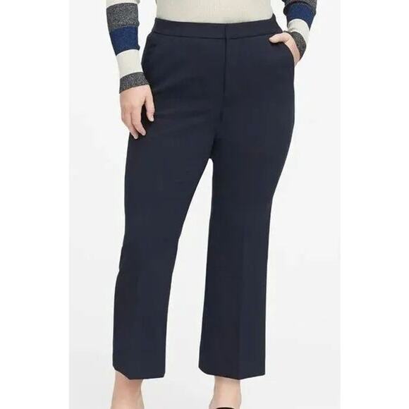 BANANA REPUBLIC Women's Navy High rise Crop Flare Pants | Size 18 L | NWT - Picture 1 of 6